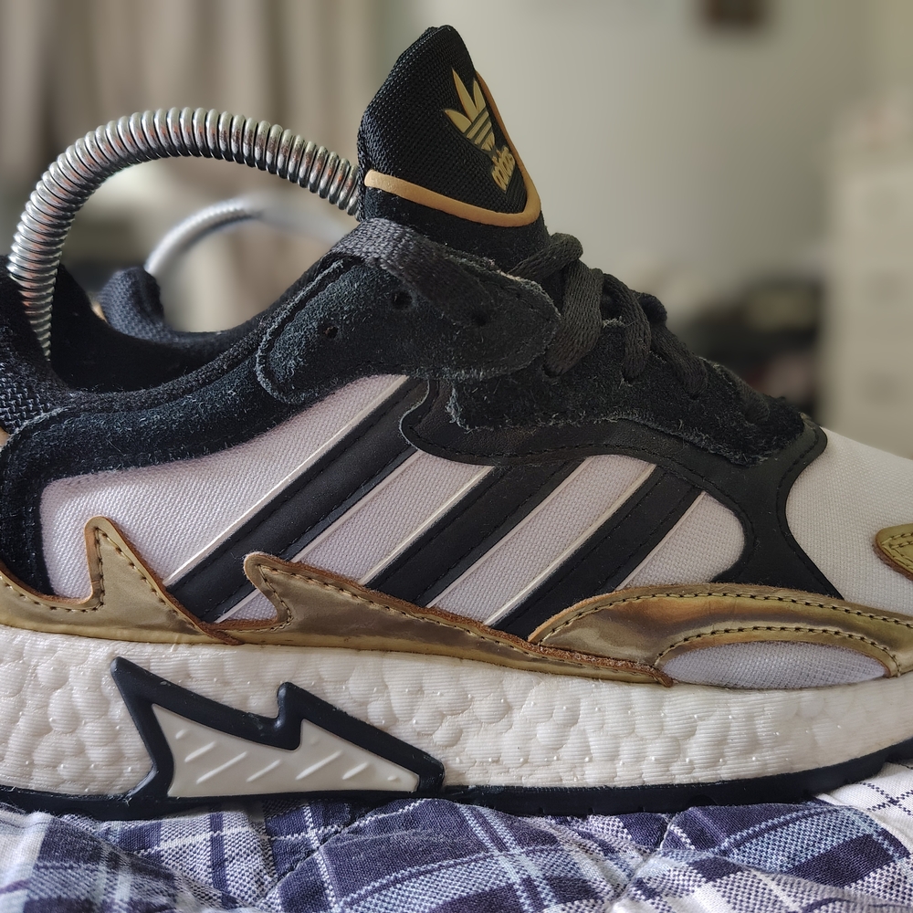 ADIDAS ORIGINALS TRESC RUN BOOST SHOE, MENS' Size 6 Or Woman's